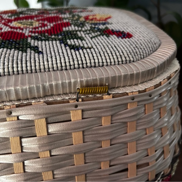 Eaton’s Vintage Woven Sewing Basket with Floral Embroidery and Satin Interior - Picture 7 of 16